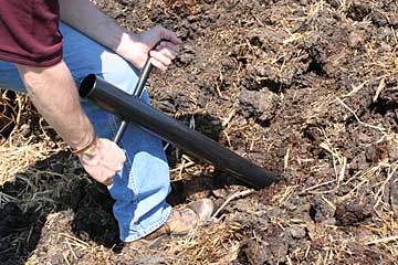 Figure 3a, 3b. Solid manure-sampling probe